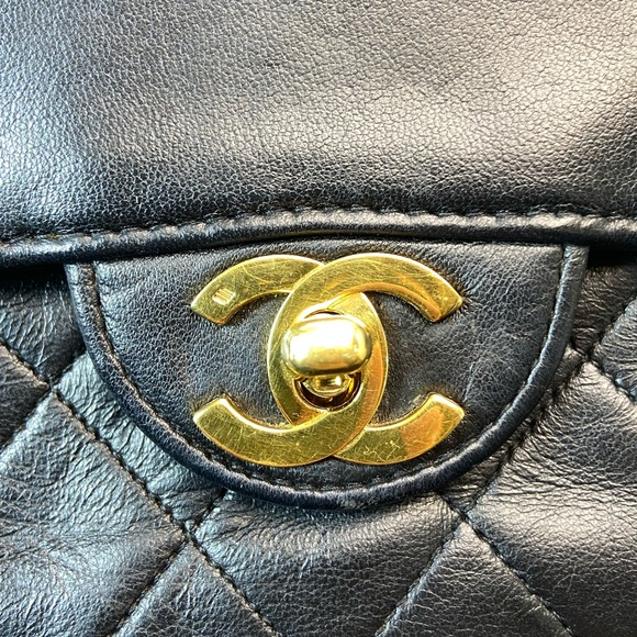 HOLD - CHANEL Vintage Black Lambskin Flap Bag Medium GHW - Picture 10 of 16